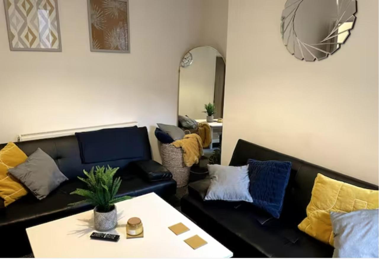 Whole House - Fast Wifi & Free Parking - Contractor Friendly By Irwell Apartment Manchester